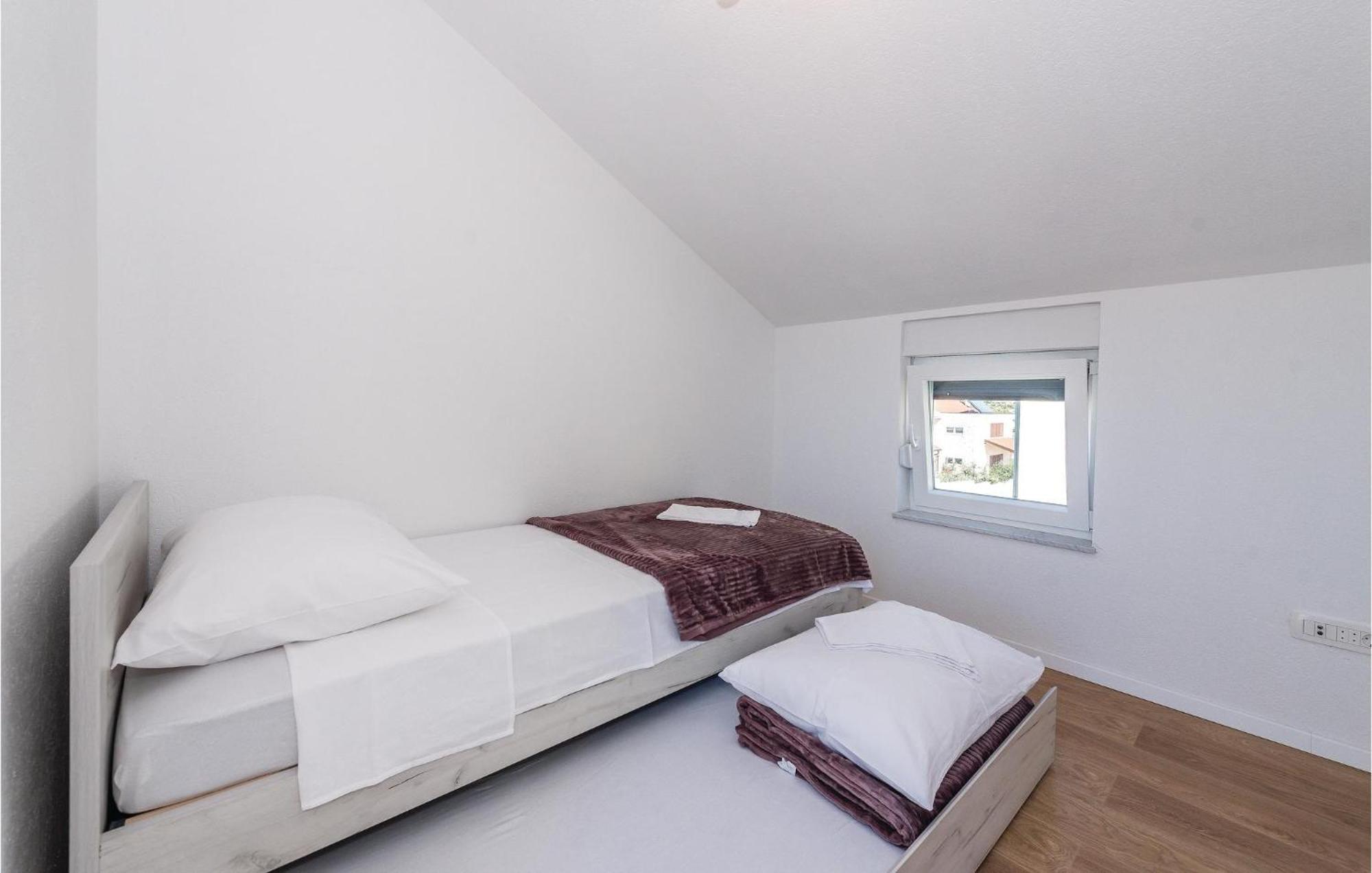 4 Bedroom Beautiful Home In Šibenik Extérieur photo